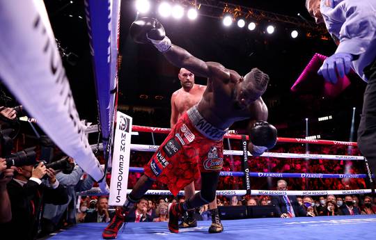 Fury knocks out Wilder in a spectacular fight