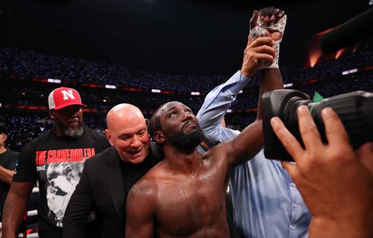 Кроуфорд назван лучшим боксером 2025 года по версии журнала «Ринг»