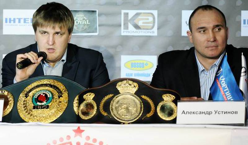 Александр Красюк и Александр Устинов на пресс-конференции в Харькове