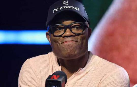 Сильва дал прогноз на бой Перейры с Чимаевым