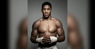 Larry Holmes gibt ein unverblümtes Urteil über Anthony Joshuas Chancen in seiner Ära ab: "Er würde in Schwierigkeiten geraten"