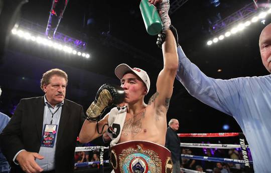 Valdez loses tooth and breaks his jaw in a fight against Quigg