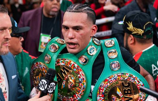 David Benavidez répond à Canelo Alvarez par une déclaration audacieuse : "Je suis le..."