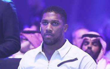 Joshua-Dubois, a 21 de setembro, pelo título da IBF?