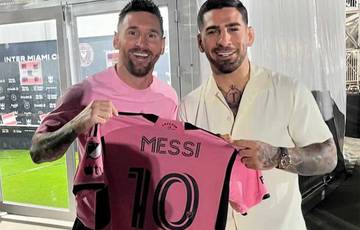 Topuria reuniu-se com Messi