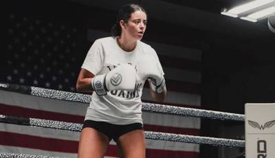 What time is Natalie Dove vs Alyssia Lopez tonight? Ringwalks, schedule, streaming links