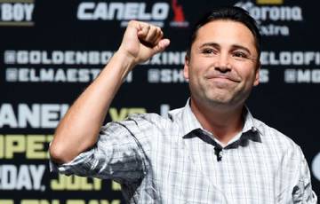 De La Hoya teases return, calls out McGregor