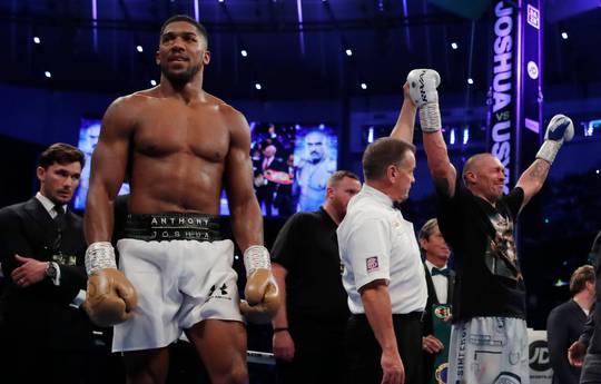 Ward: 'Big muscles get in the way' of Joshua