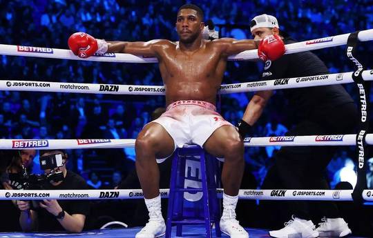 Anthony Joshua révèle la cible surprise de son prochain combat : "C'est personnel".