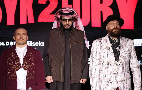 Усик відповів стосовно трилогії з Ф'юрі