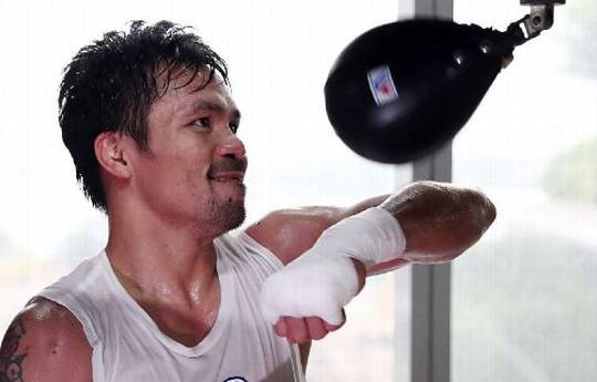Pacquiao arrives in Australia ahead of title fight