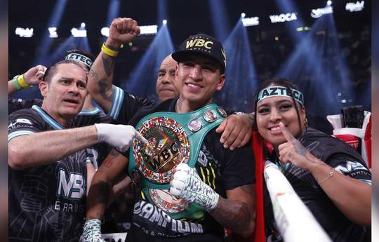 Le verdict en deux mots de Floyd Mayweather sur la puissance de Pacquiao : "Toujours dangereux"