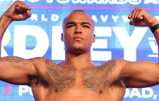 À quelle heure Fabio Wardley affronte-t-il Justis Huni ce soir ? Entrée dans le ring, programme, liens de streaming