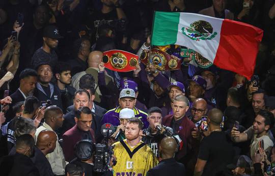 Será que o Alvarez-Munguia vai chegar à noite dos Premier Boxing Champions?