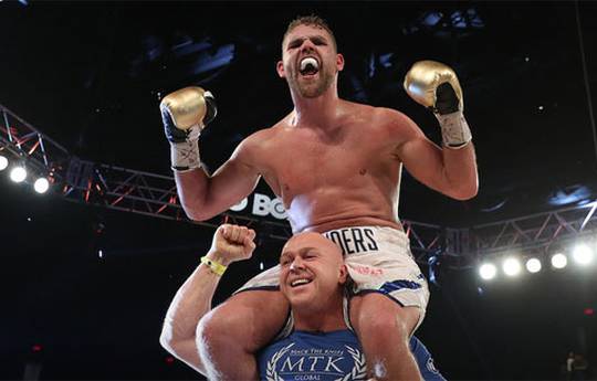 Saunders and Warrington to fight on November 28?