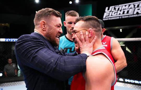 Conor McGregor vs Michael Chandler: Michael Bisping explica como McGregor pode vencer na primeira ronda