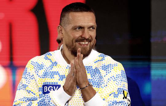 A member of the Boxing Hall of Fame has promised to knock out Usyk