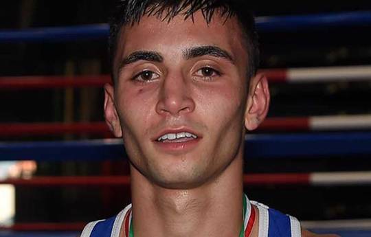 What time is Lorenzo Fais vs Mladen Boljkovac tonight? Ringwalks, schedule, streaming links