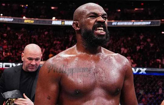 Jones a réagi à sa place dans le classement P4P de l'UFC