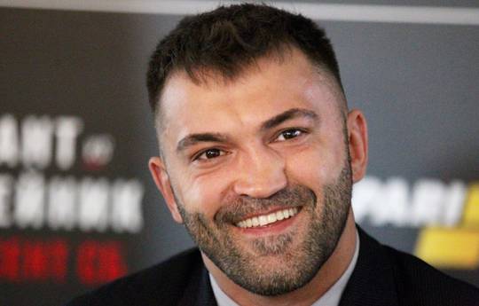 Arlovski: Idiots, my wife is Russian and my friends are also Russian