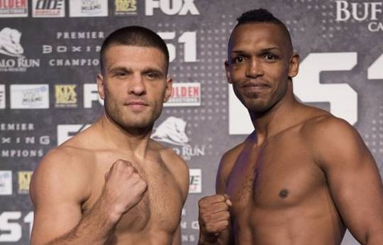 Derevyanchenko and Johnson make weight