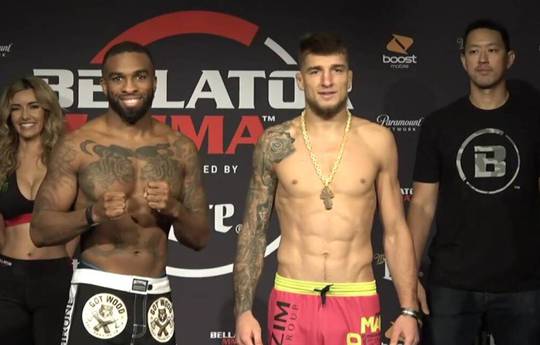 Амосов успешно дебютировал в Bellator (видео)