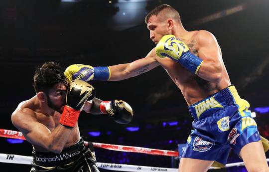 Lomachenko knocks Linares out, rises from the floor