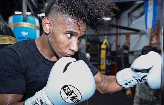 Elijah Pierce vs Lorenzo Parra Undercard - Full Fight Card List, Schedule, Running Order