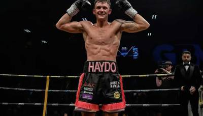 What time is Joe Hayden vs Lewis Booth tonight? Ringwalks, schedule, streaming links