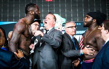 Wilder vs Stivern weigh-in