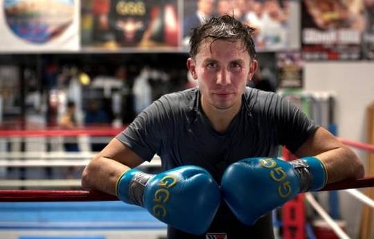 Golovkin continues to prepare for the comeback (video)