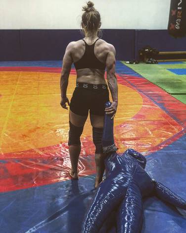 Aleksandra Albu returns to UFC (photos)