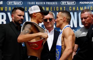 Selby and Warrington make weight