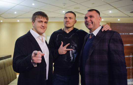 Photo gallery of the press conference Usyk - Briedis