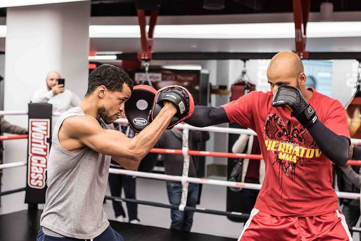 Sillah held media training in Moscow before the fight with Papin