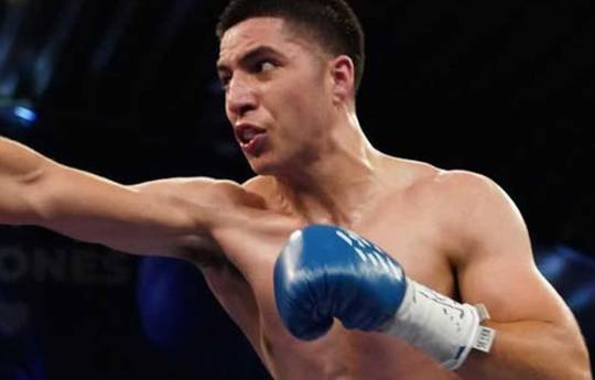 What time is Fabian Guzman vs Travis Floyd tonight? Ringwalks, schedule, streaming links