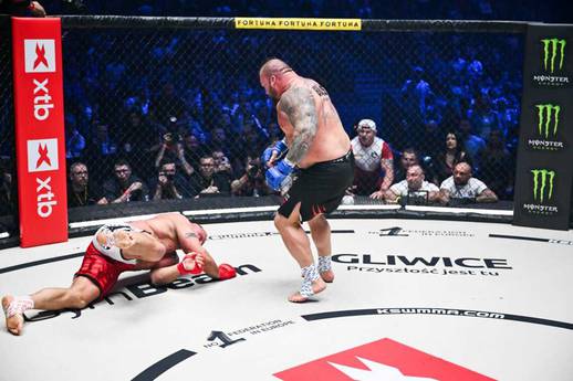 Голл фінішував Пудзяновскі за 30 секунд у битві стронгменів на KSW 105 (відео)