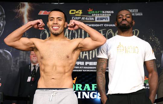 What time is the Arnold Gonzalez vs Charles Stanford fight tonight? Start time, ring walks, running order