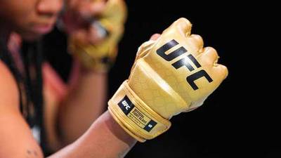 UFC-Kämpfer lobt die neuen Handschuhe der Promotion