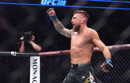 Амосов здобув другу перемогу в UFC i присвятив її Україні