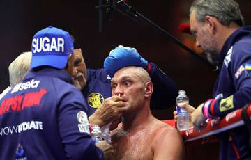 Froch criticized Fury's corner work during his fight with Usyk