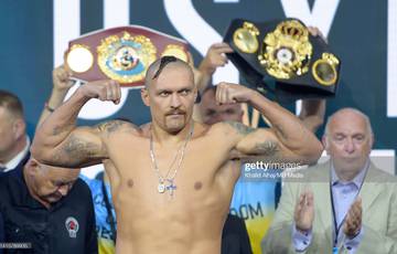 Usyk addressed the fans before the fight with Joshua
