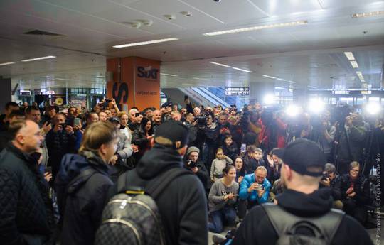 Usyk arrives in Ukraine as a hero (photo + video)