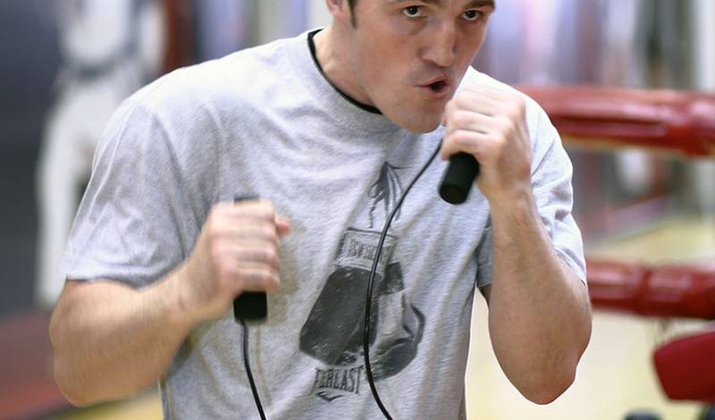 Денис Лебедев во время тренировки