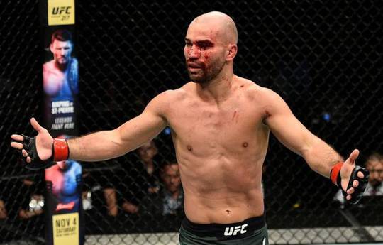Lobov compares the popularity of boxing and UFC