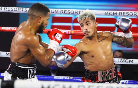 Magdaleno defeats Vicente by DQ