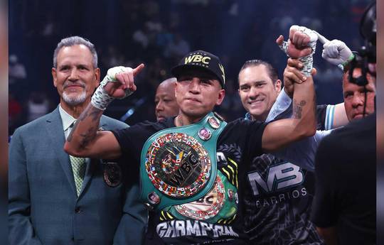 Pacquiao Returns as Underdog Against Barrios: "Age Is Just a Number"