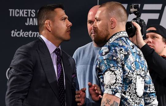Dos Anjos wants to get on McGregor's roster