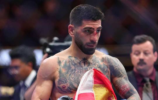 Whittaker glaubt, dass Topuria ins Weltergewicht aufsteigen wird