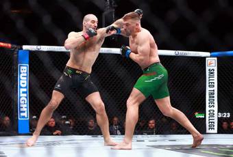 Cannonier nomeou o seu vencedor no combate entre Du Plessis e Strickland